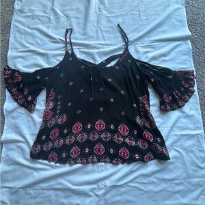 Xhilaration Black and Red Boho Blouse